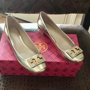 Tory Burch Gigi Rounded-Toe Flats